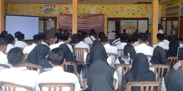 84 Petugas KPPS Desa Lebbek Dilantik, Lanjut Aksi Tanam Pohon Serentak