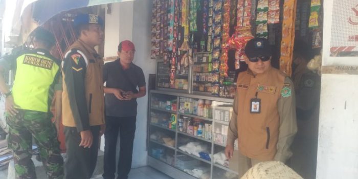 Sasar Tempat Keramaian, Satpol PP Pamekasan Sukses Gelar Operasi Rokok Ilegal