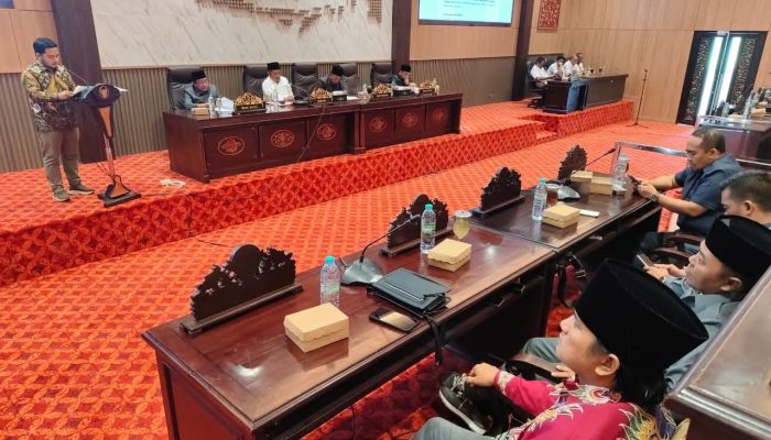 7 Fraksi DPRD Sumenep Sampaikan PU Terhadap Nota Keuangan atas Raperda tentang APBD 2026